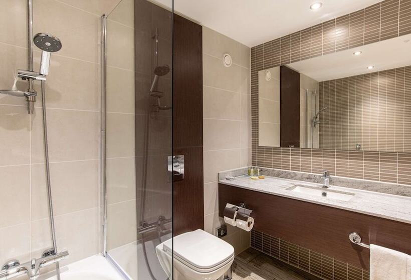 חדר דלוקס, Hilton London Gatwick Airport