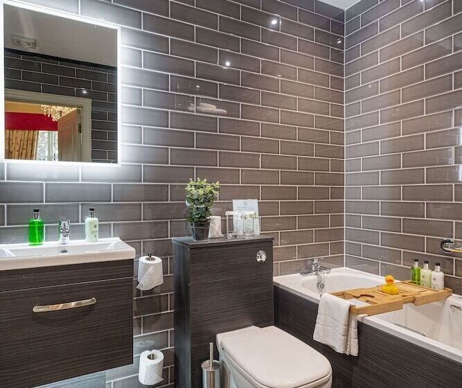 Номер Superior, The George Hotel, Dorchester On Thames, Oxfordshire