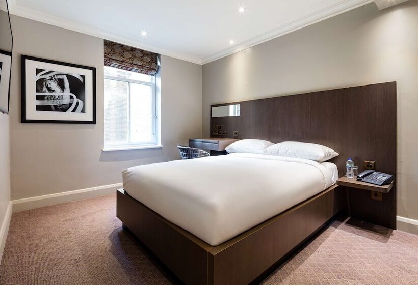 Номер Стандарт, Radisson Blu Hotel, London Bloomsbury