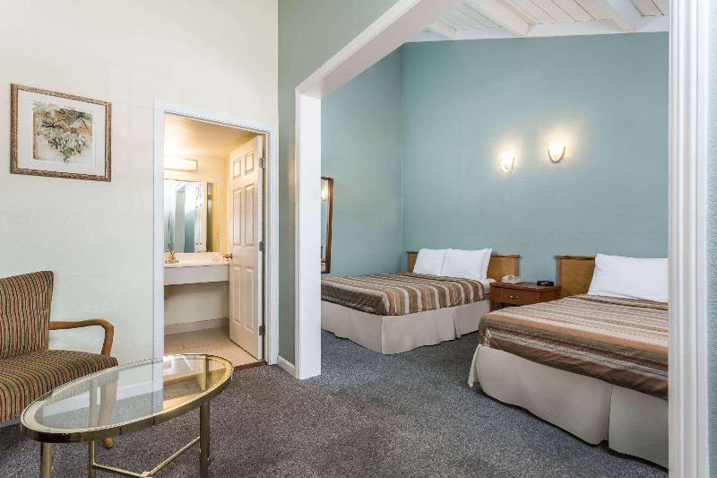 デラックススイート, Dukes London