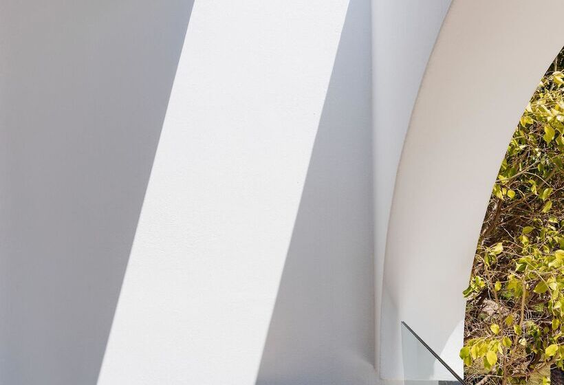 سوییت با چشم‌انداز دریا, Minos Beach Art Hotel, A Member Of Design Hotels