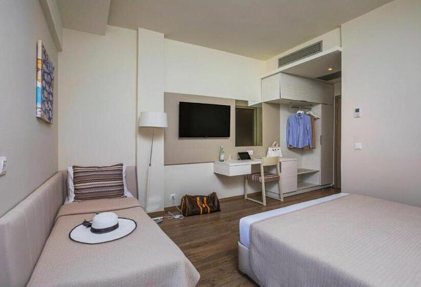 اتاق لوکس با چشم‌انداز دریا, Ammon Zeus Luxury Beach
