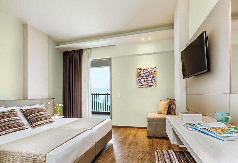 اتاق پرمیوم با چشم‌انداز دریا, Ammon Zeus Luxury Beach