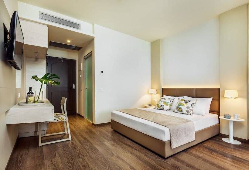 اتاق لوکس با چشم‌انداز دریا, Ammon Zeus Luxury Beach