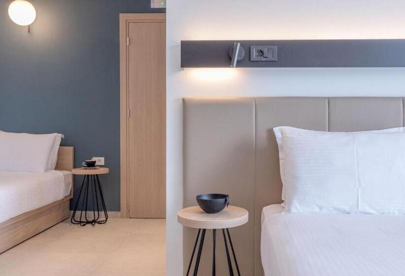 스탠다드 4인용 룸 측면 바다 전망, Avra By Smile Hotels