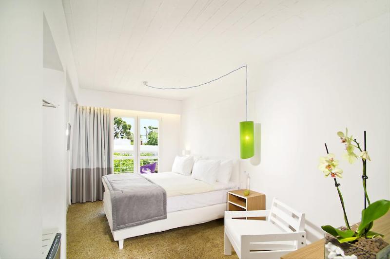 스탠다드 룸, Marathon Beach Resort