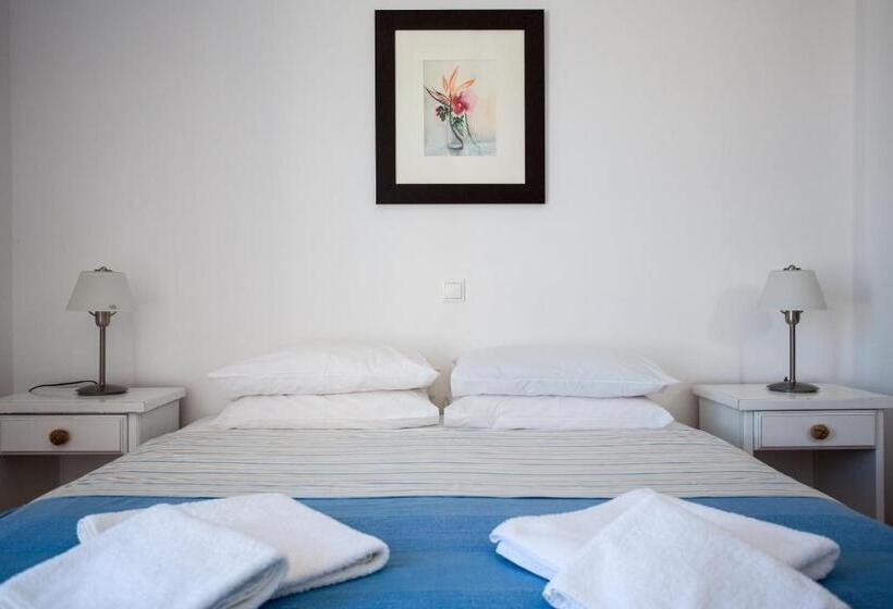 Семейный Номер, Paros Philoxenia