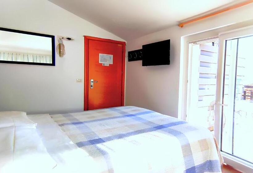 スタンダードルーム, Birilli B&b