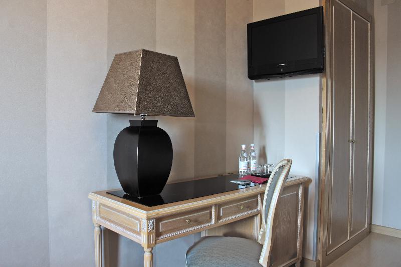 اتاق استاندارد یک نفره, c-hotels Ambasciatori