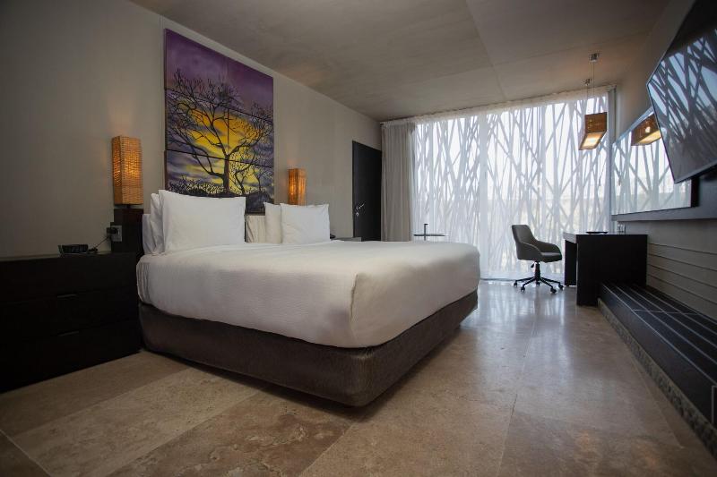سوییت جونیور, c-hotels Ambasciatori