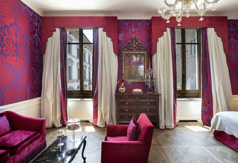 سوئیت جونیور با چشم‌انداز, Helvetia&bristol Firenze – Starhotels Collezione