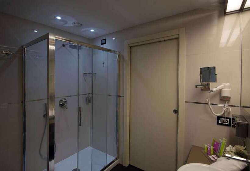 اتاق استاندارد, As Hotel Limbiate Fiera