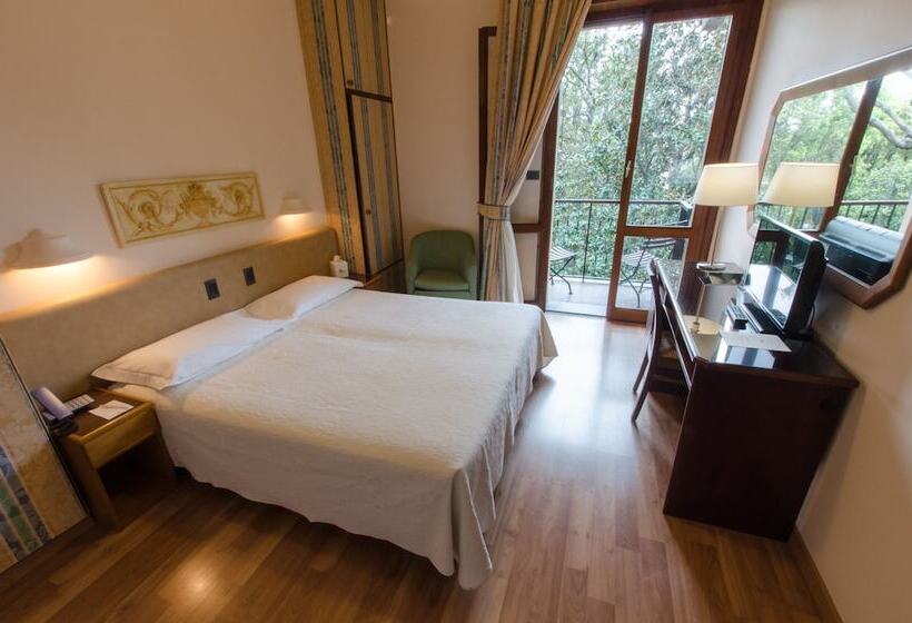 اتاق استاندارد, Astor