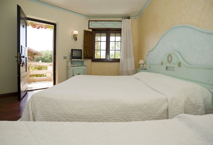 اتاق استاندارد سه نفره, Costa Dorada