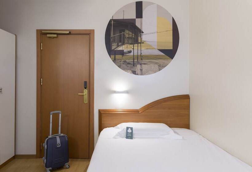 スタンダードシングルルーム, B&b Hotel Pescara