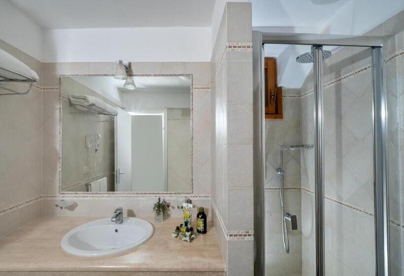スーペリアールーム, Boutique Hotel Torre Di Cala Piccola