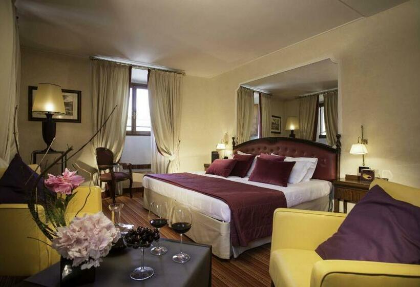 Habitación Superior con Vistas, Colonna Palace