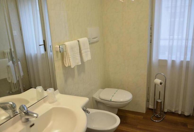 Трехместный Номер Superior, Grand Hotel Liberty