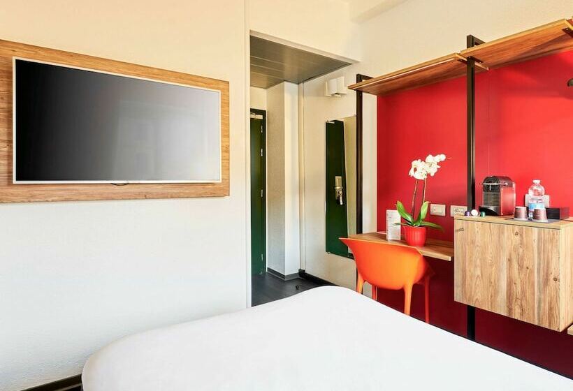 اتاق پرمیوم, Ibis Milano Centro