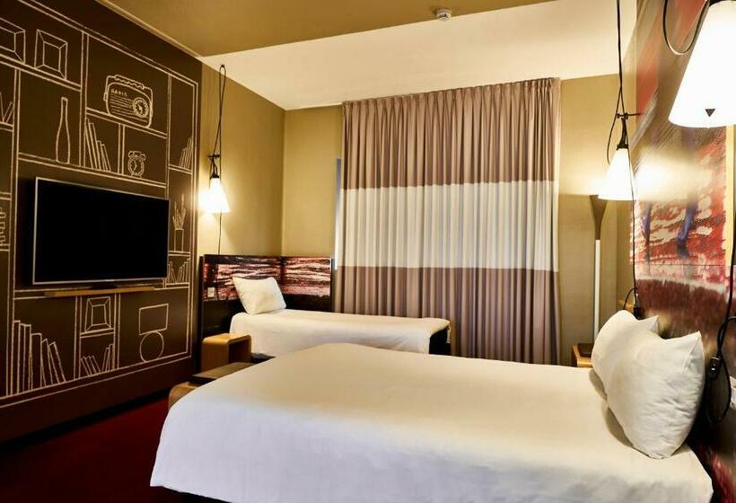 اتاق سوپریور سه تخته, Ibis Milano Centro