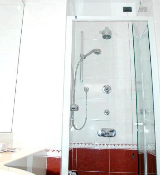 Camera Tripla Standard, Giotto