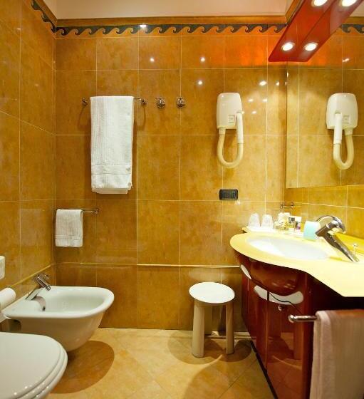 Quarto Familiar, Royal Torino Centro Congressi