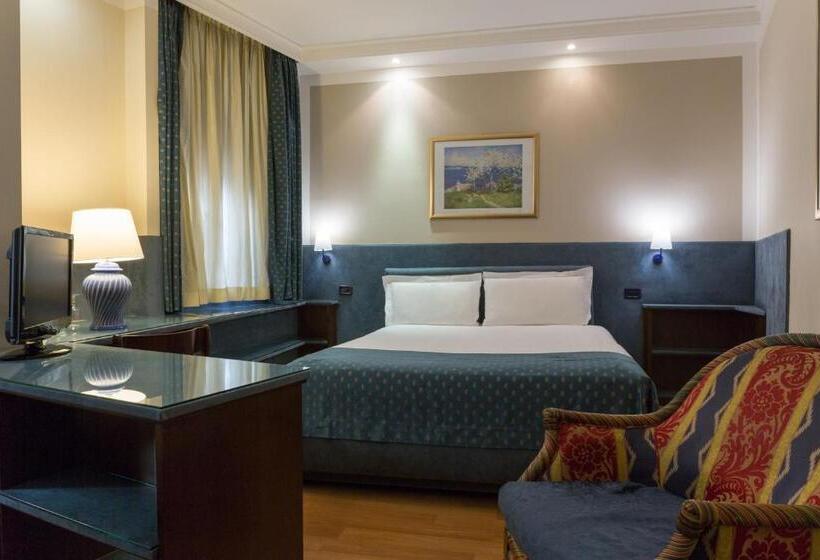 Quarto Familiar, Royal Torino Centro Congressi