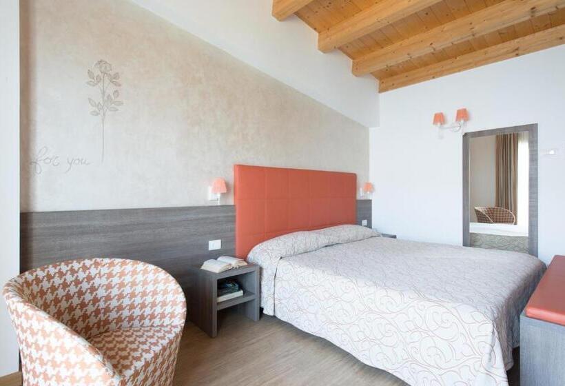 Номер Deluxe, Village Hotel Lucia