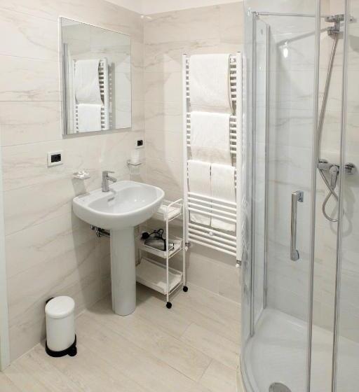 스탠다드 스튜디오, Park Hotel Villa Salzea