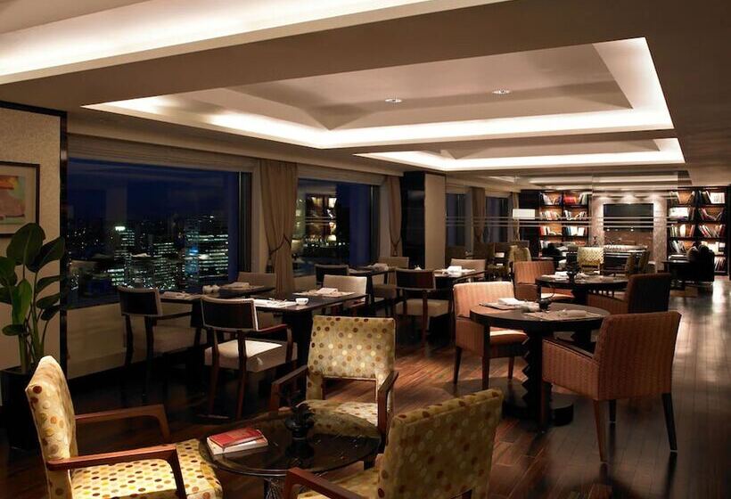 Номер Клуб, Lotte Hotel Seoul