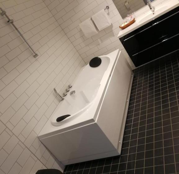 Президентский Люкс, Dombås