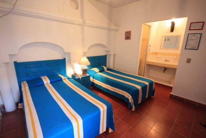 Habitació Quàdruple Estàndard, Encino Malecon Centro Puerto Vallarta