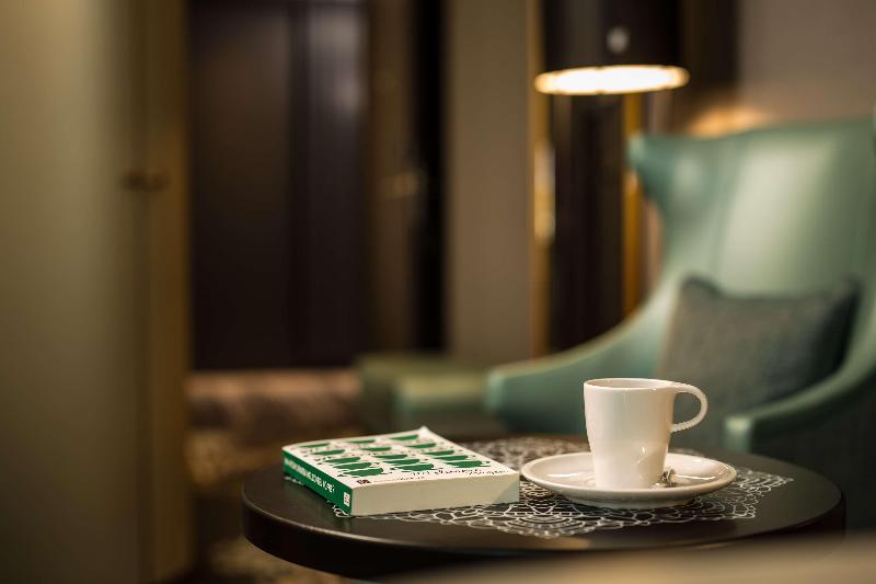 Номер Deluxe, Hilton Amsterdam Airport Schiphol