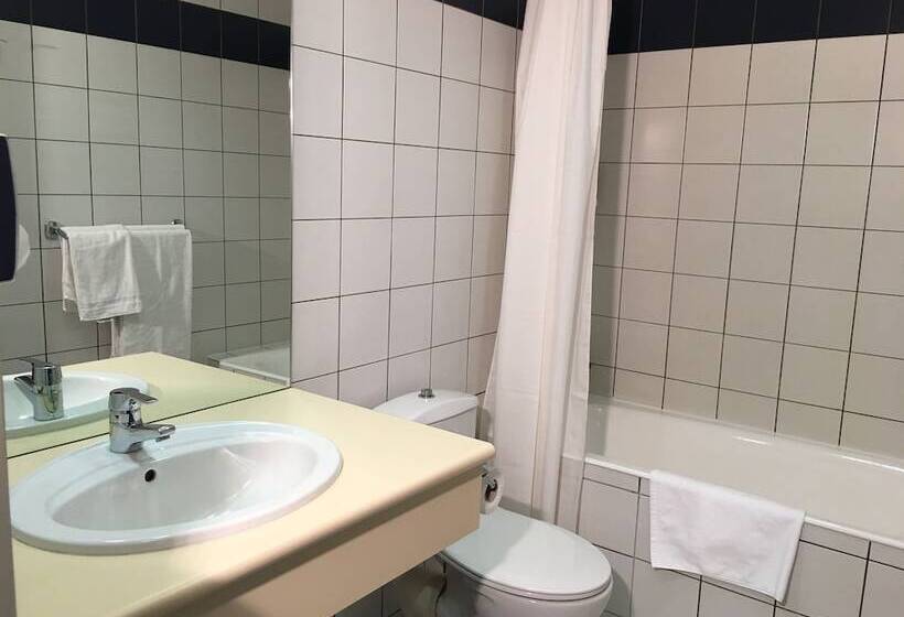 Habitación Triple Deluxe, Le Paris