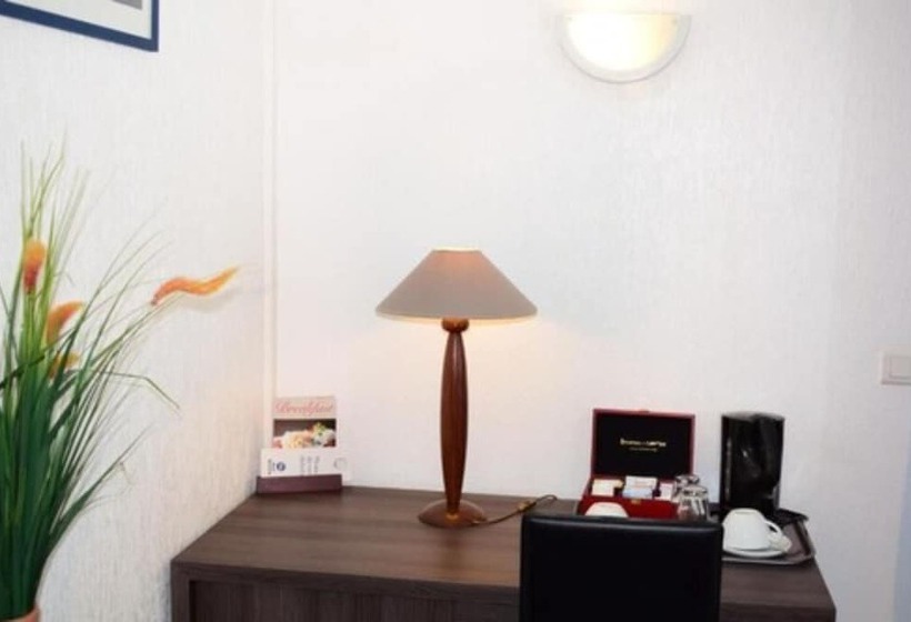 Habitación Triple Deluxe, Le Paris