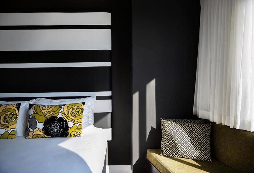디럭스 룸 바다 전망, Mövenpick Hotel Auckland