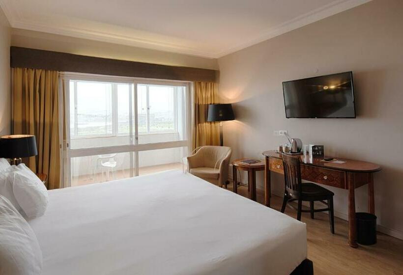 Номер Superior Вид на Море, Golden Tulip Porto Gaia
