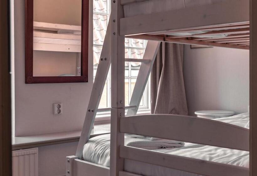 Семейный Номер, Best Western Strand