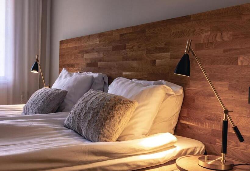 Семейный Номер, Best Western Strand