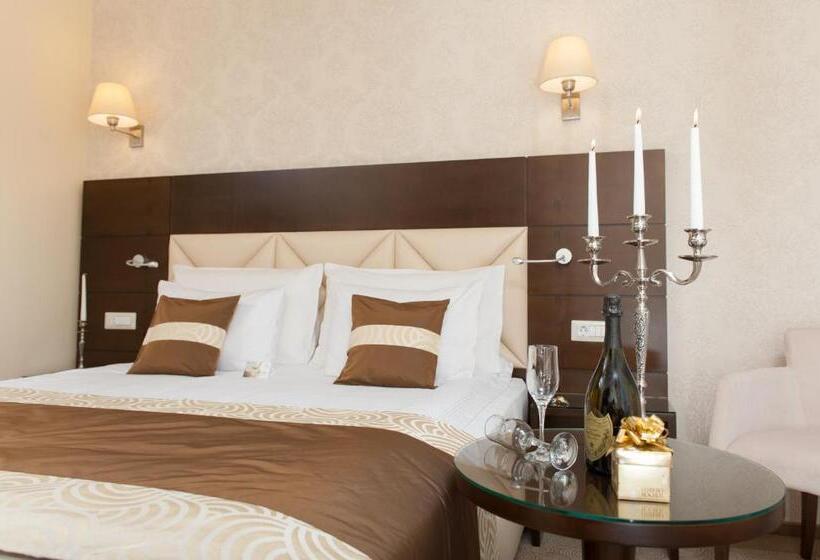 اتاق کلاس بیزنس, Grand Hotel Coroana