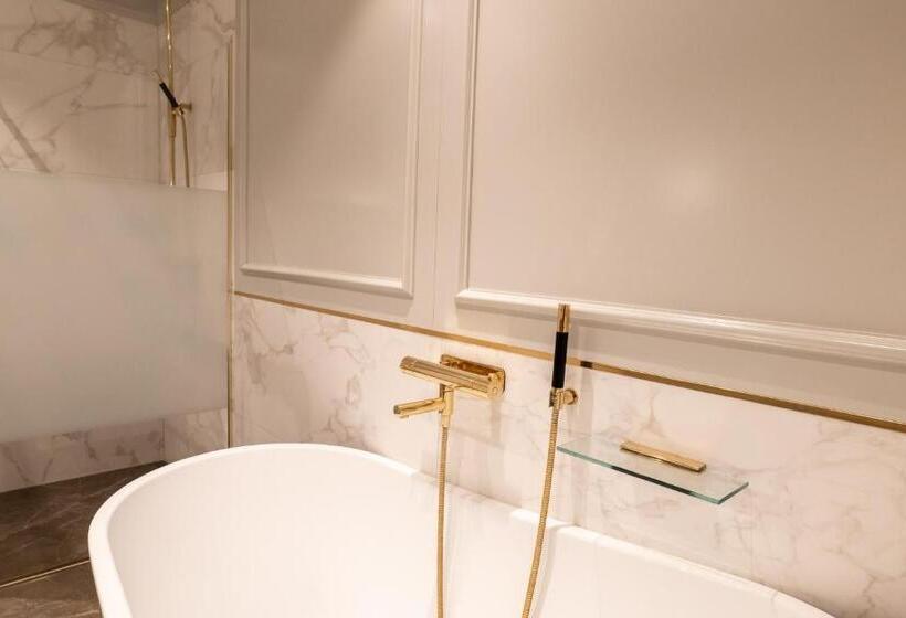 Люкс, Profilhotels Calmar Stadshotell