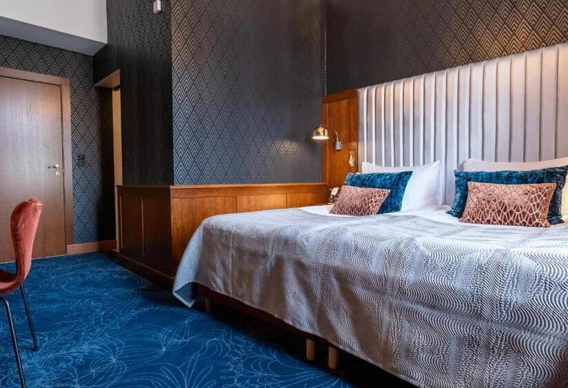 Люкс, Profilhotels Calmar Stadshotell