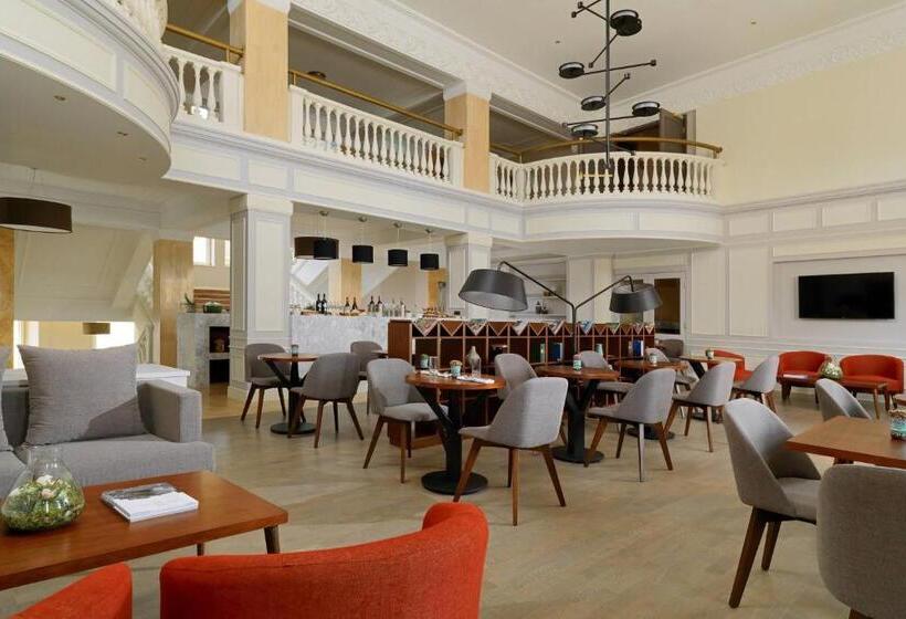 이그제큐티브 룸 킹사이즈 침대, Armenia Marriott Hotel Yerevan