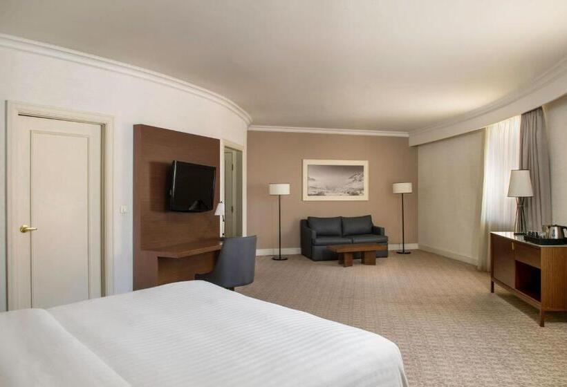 キングサイズベッドのエクゼクティブルーム, Armenia Marriott Hotel Yerevan
