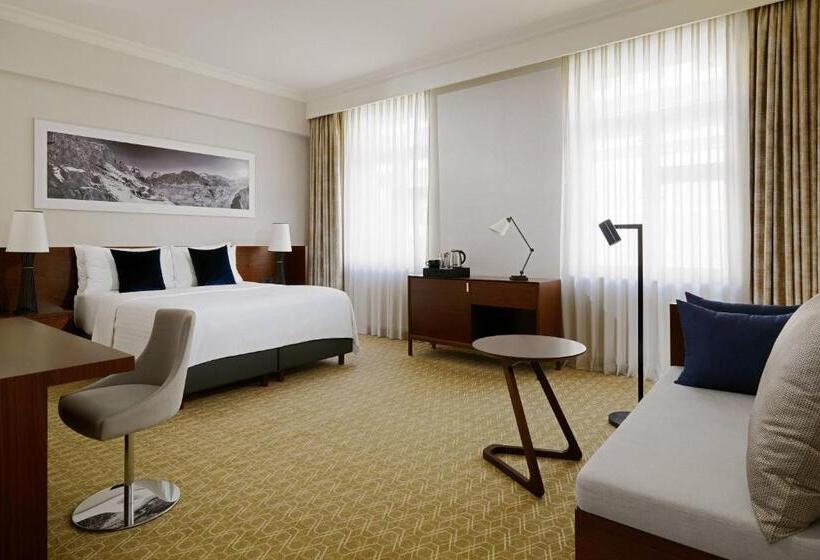 キングサイズベッドのスーペリアルーム, Armenia Marriott Hotel Yerevan