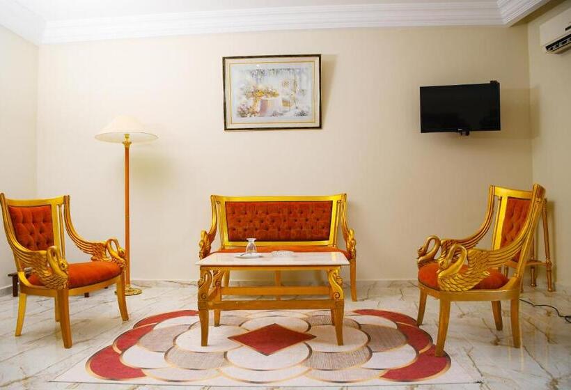스위트, Hôtel Oasis Gabes