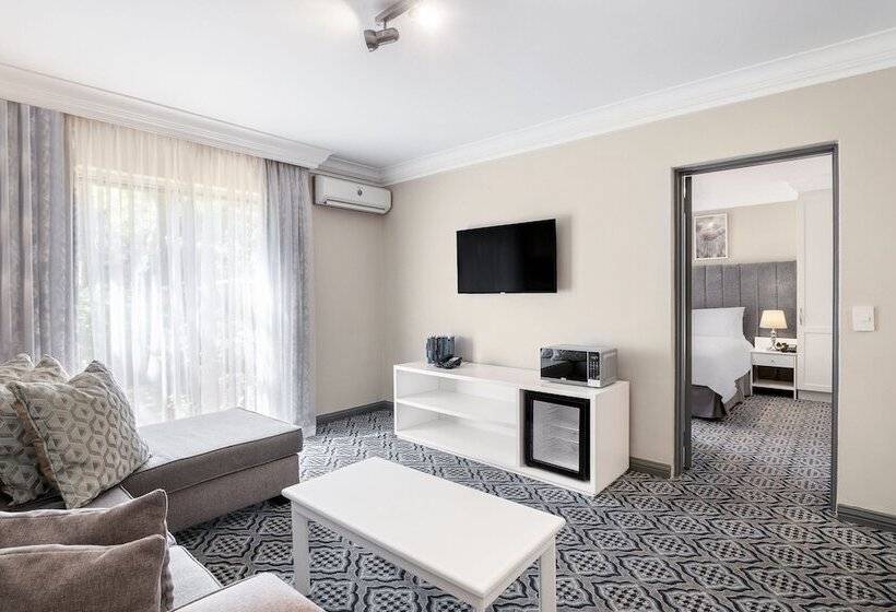 Люкс 2 Спальни, Protea Hotel By Marriott Johannesburg Balalaika Sandton