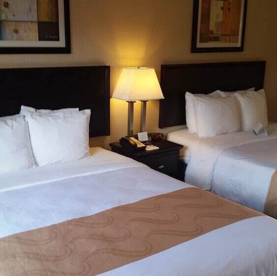 Standard-huone Queen-vuode, Quality Inn & Suites Anaheim At The Park