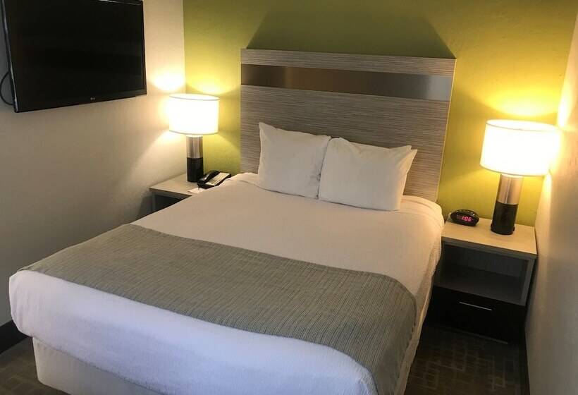 Полулюкс, Best Western Innsuites Phoenix Hotel & Suites