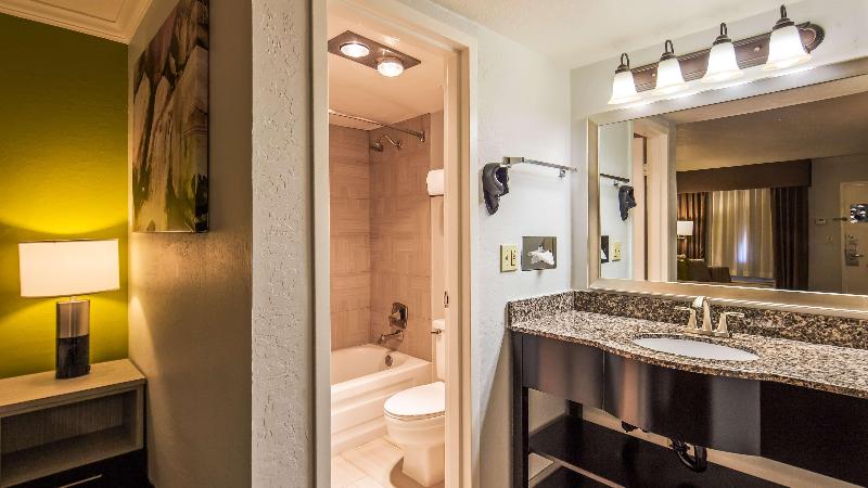 Люкс 2 Спальни, Best Western Innsuites Phoenix Hotel & Suites